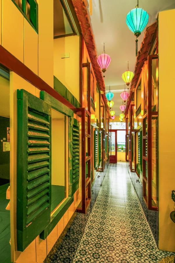 Grandma Lu'S Saigon Bui Vien Hostel Ho Chi Minh City Bagian luar foto
