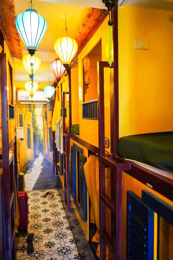 Grandma Lu'S Saigon Bui Vien Hostel Ho Chi Minh City Bagian luar foto